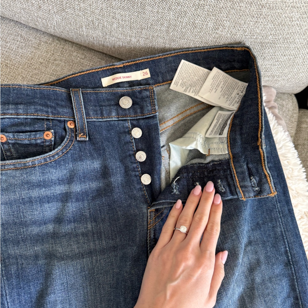 Wedgie Skinny Levis